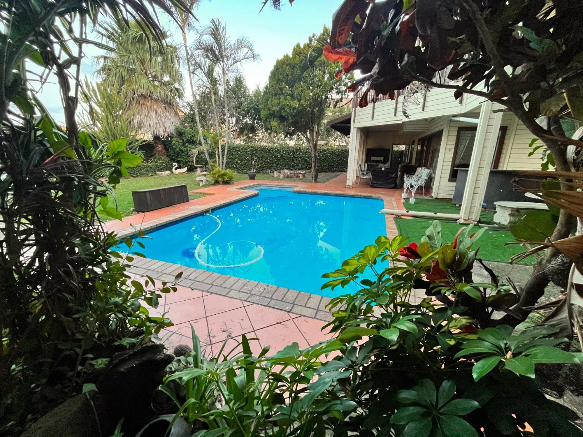 The Wood House Hotel เอมแพนจีนิ ภายนอก รูปภาพ