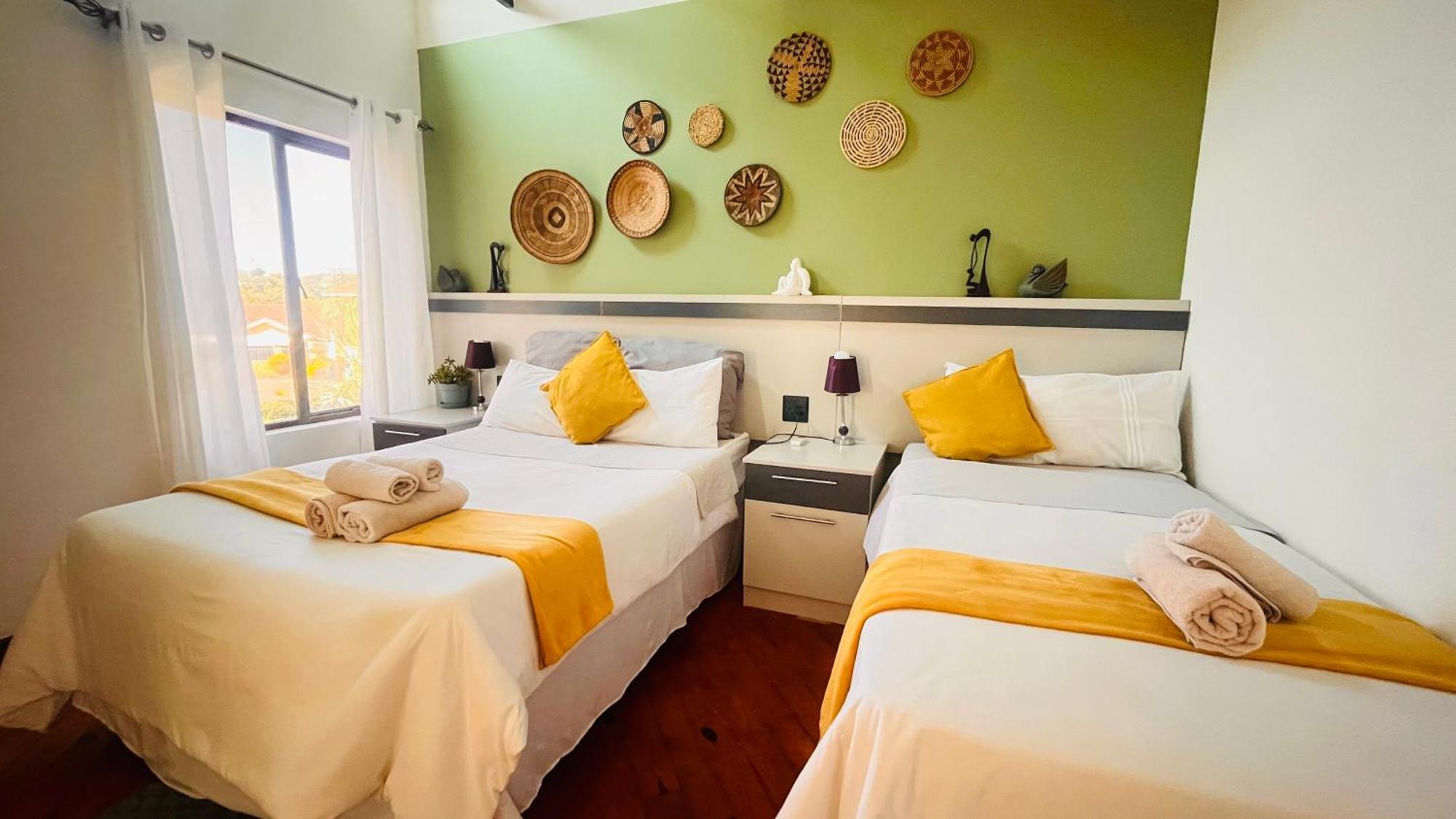 The Wood House Hotel เอมแพนจีนิ ภายนอก รูปภาพ