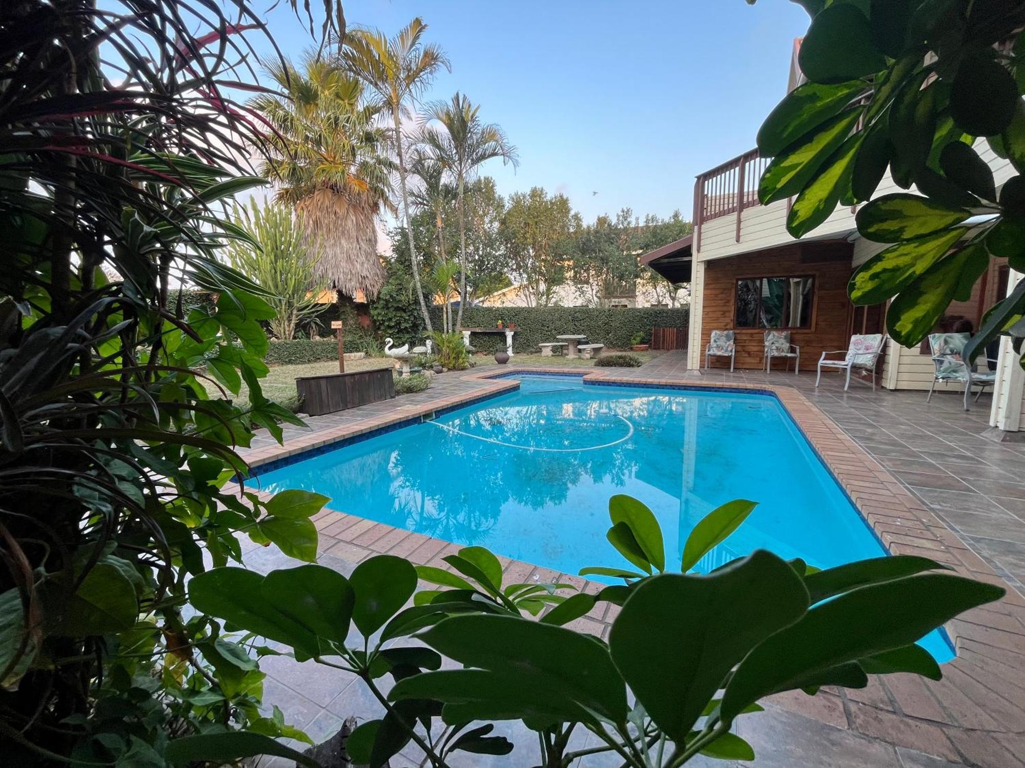 The Wood House Hotel เอมแพนจีนิ ภายนอก รูปภาพ