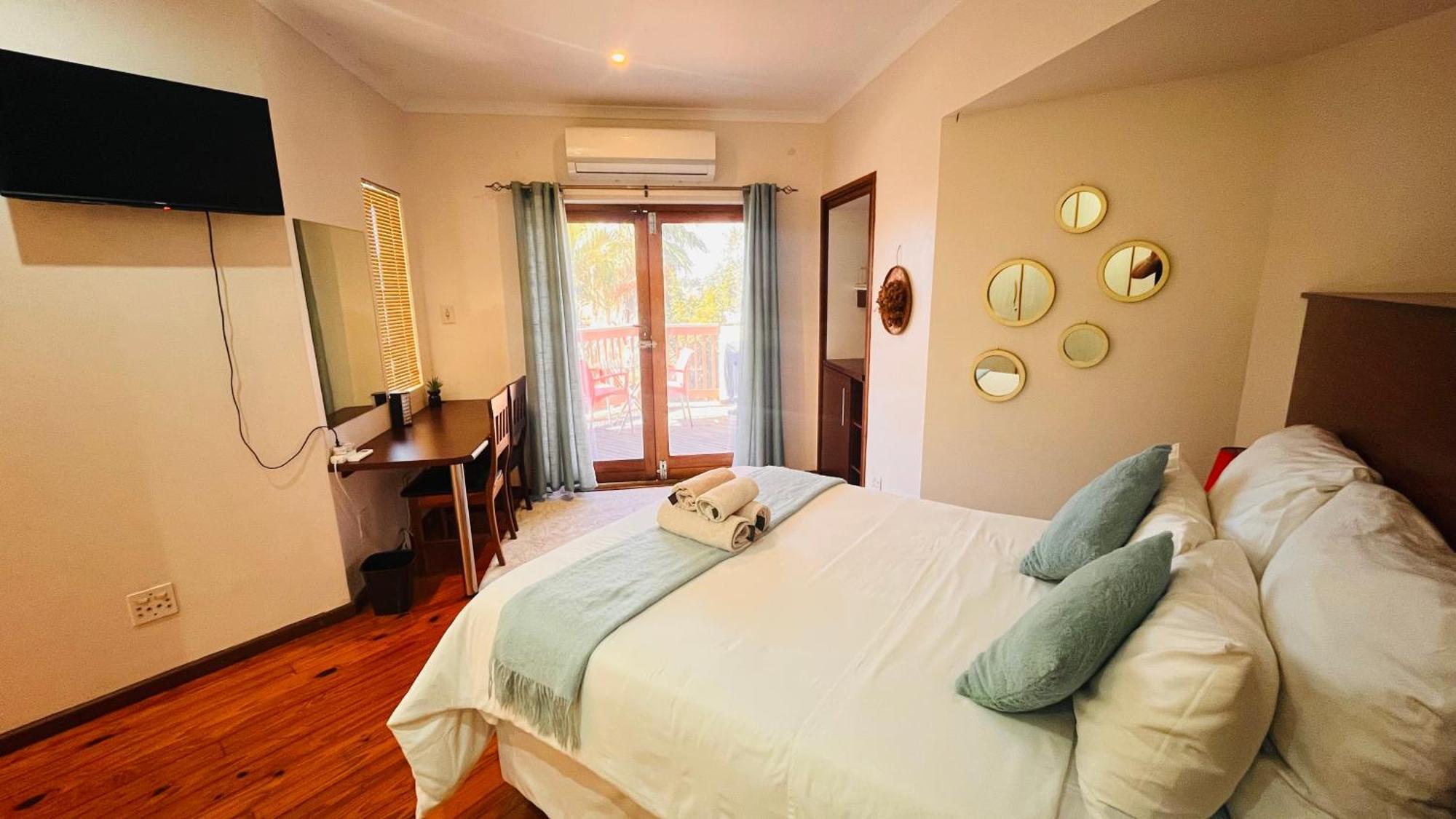 The Wood House Hotel เอมแพนจีนิ ภายนอก รูปภาพ