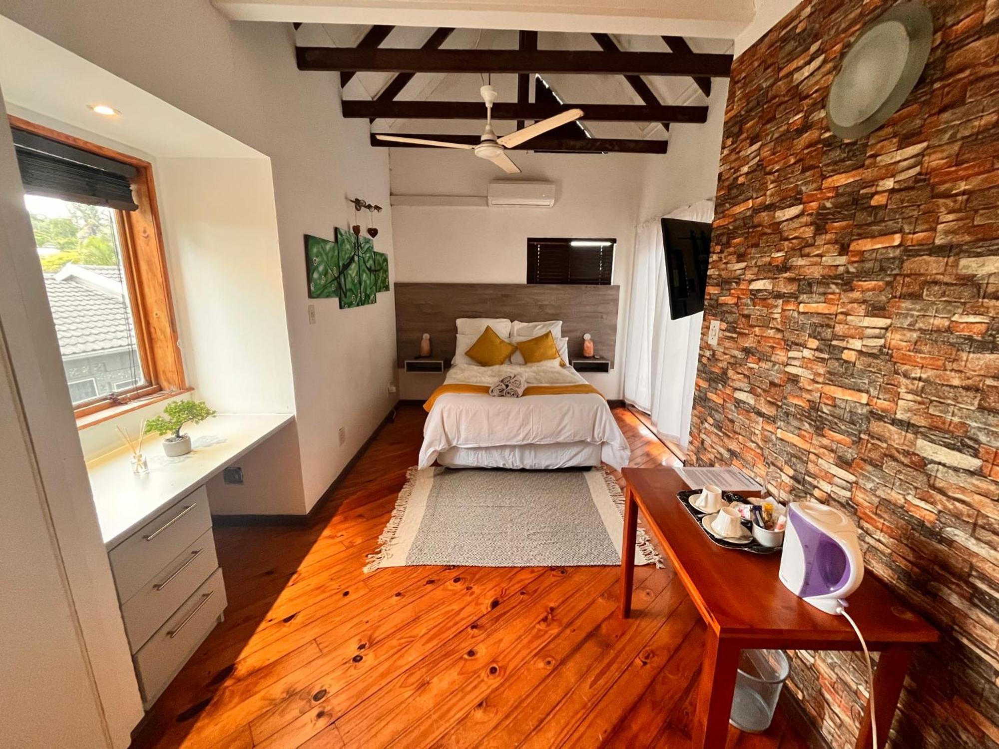 The Wood House Hotel เอมแพนจีนิ ห้อง รูปภาพ