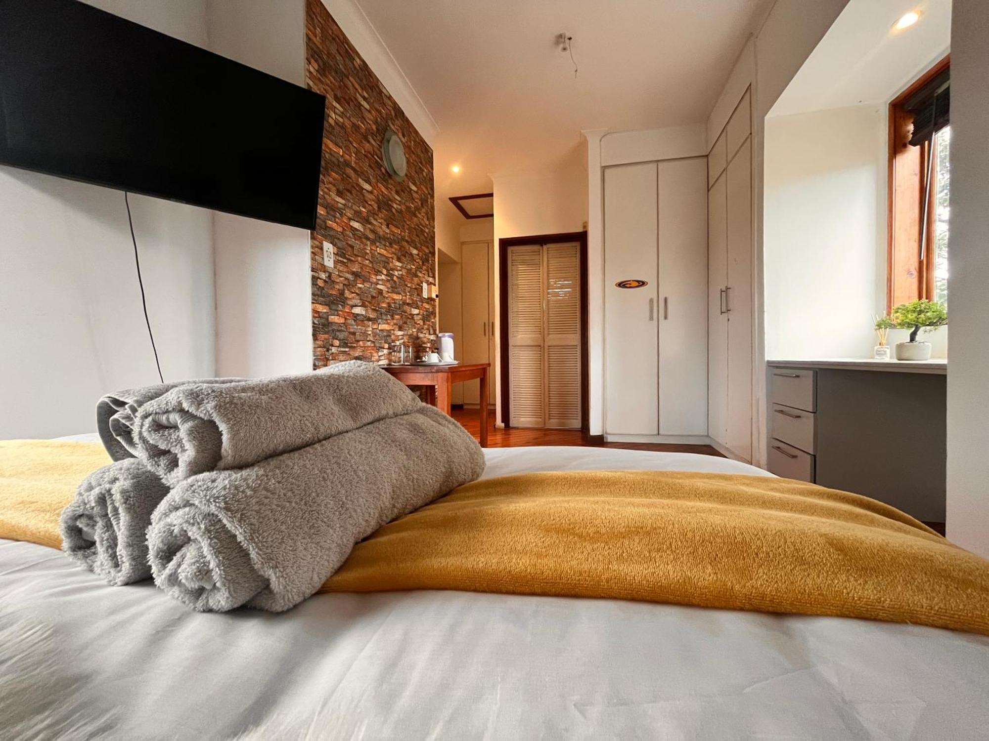The Wood House Hotel เอมแพนจีนิ ห้อง รูปภาพ